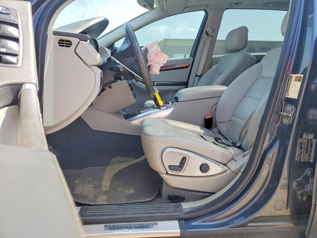 2011 Mercedes-Benz R 350 4Matic - Фото 7