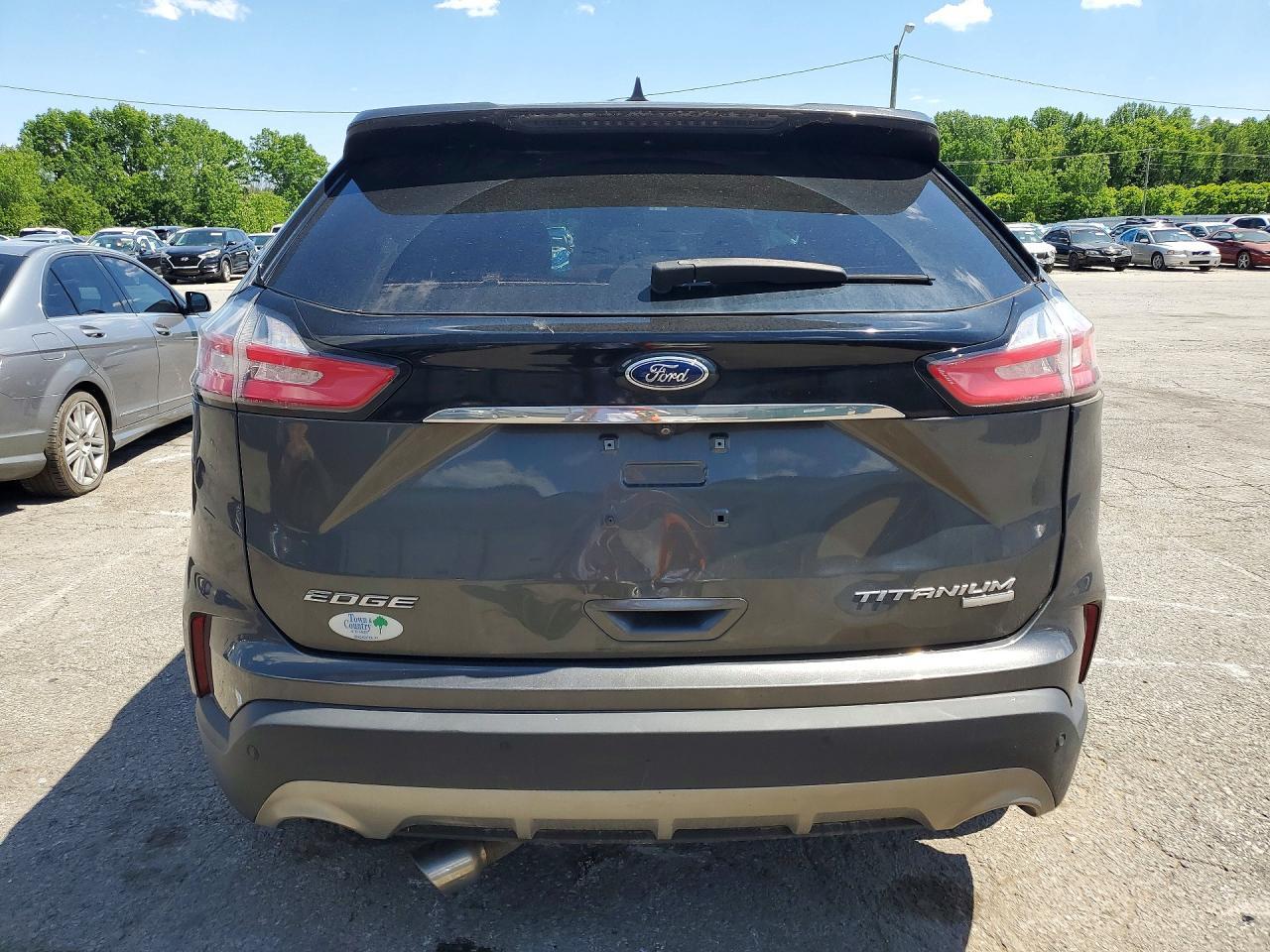 2019 Ford Edge Titanium - Image 6