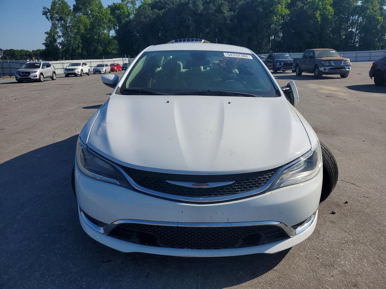 2016 Chrysler 200 Limited - Image 5