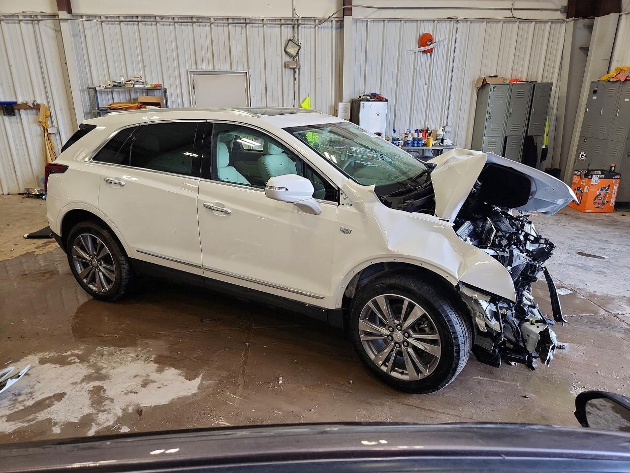 2025 Cadillac Xt5 Premium Luxury - Image 4