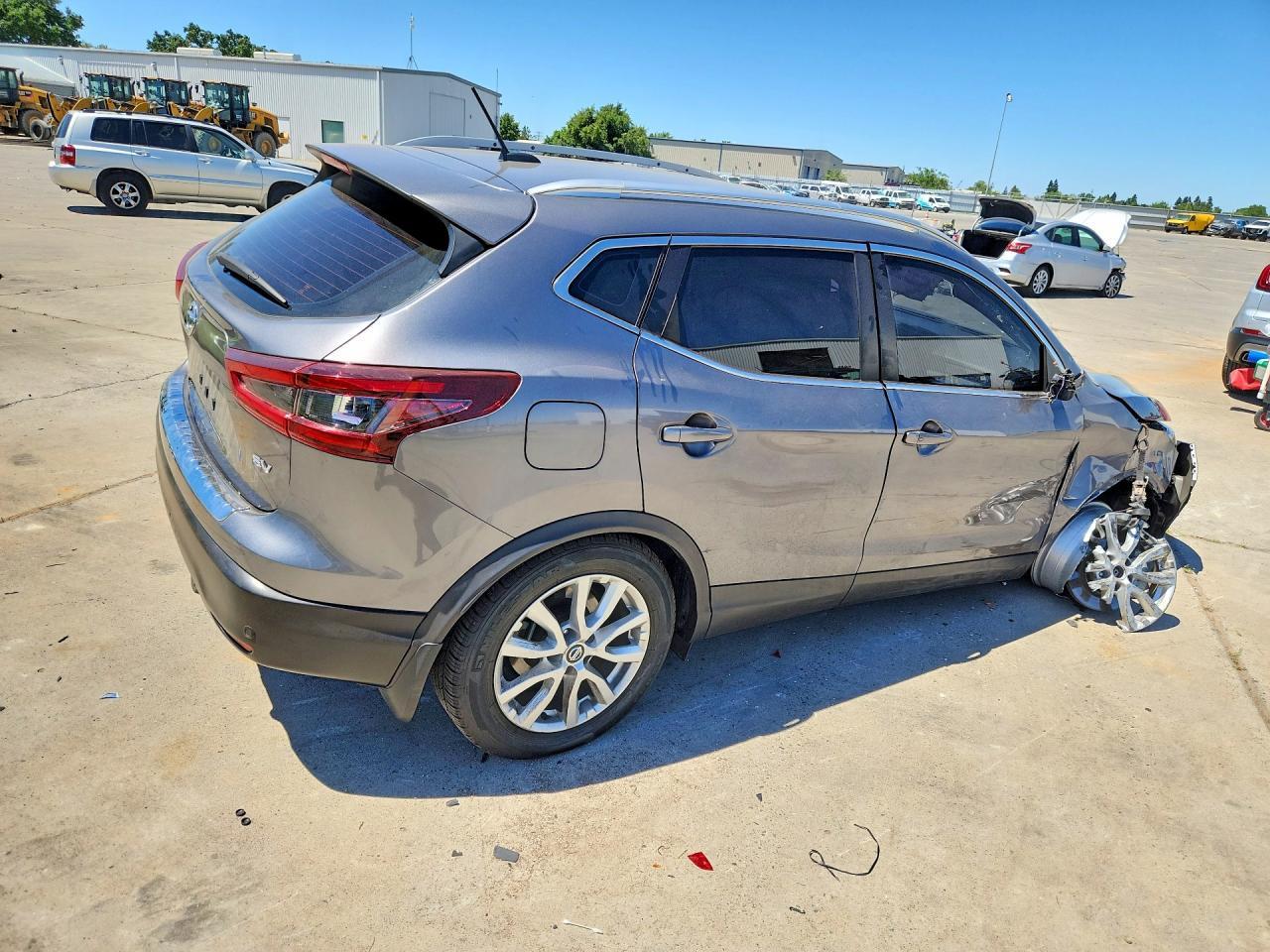 2022 Nissan Rogue Sport Sv - Image 3
