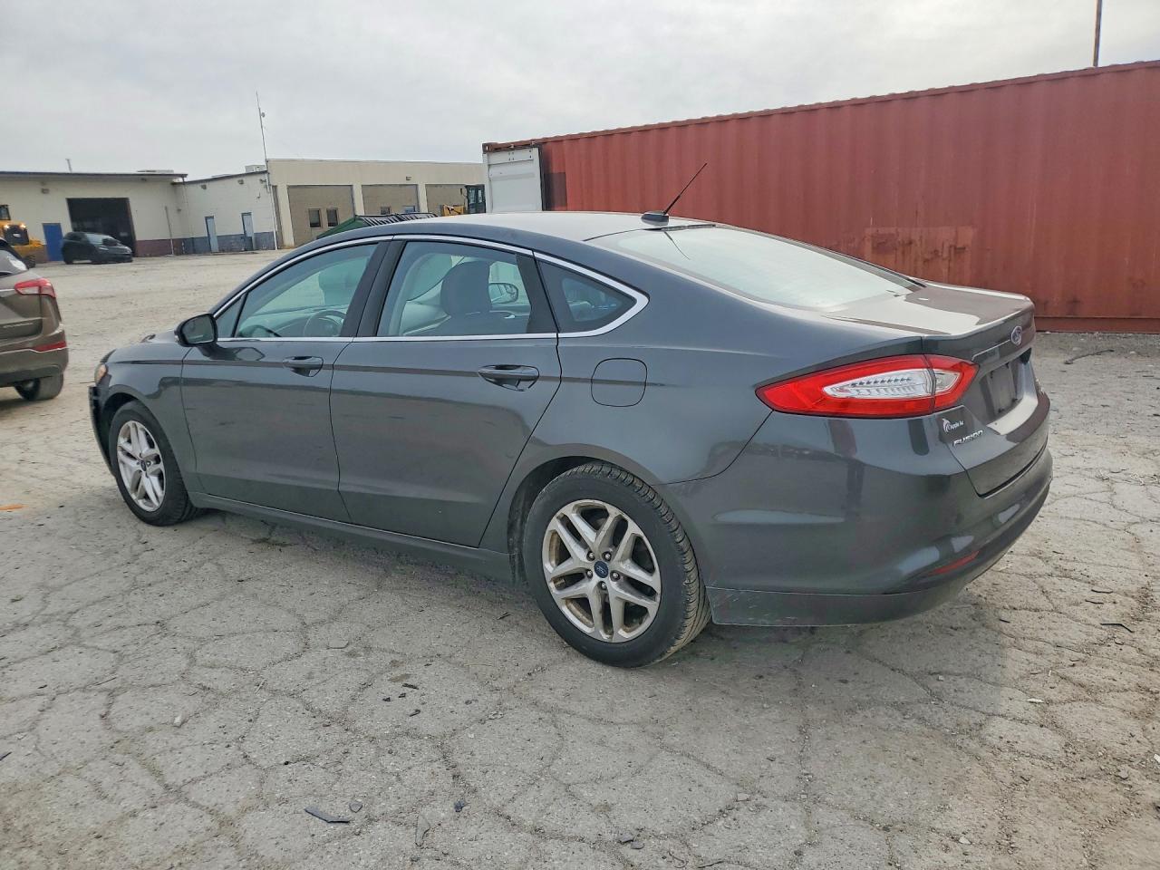 2016 Ford Fusion Se - Фото 2