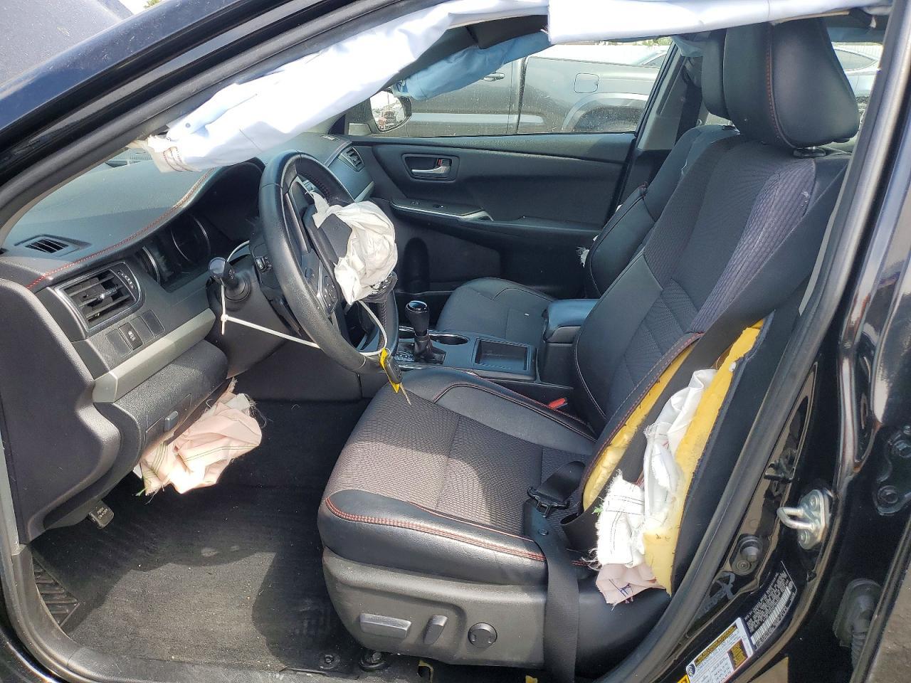 2016 Toyota Camry Se - Фото 7
