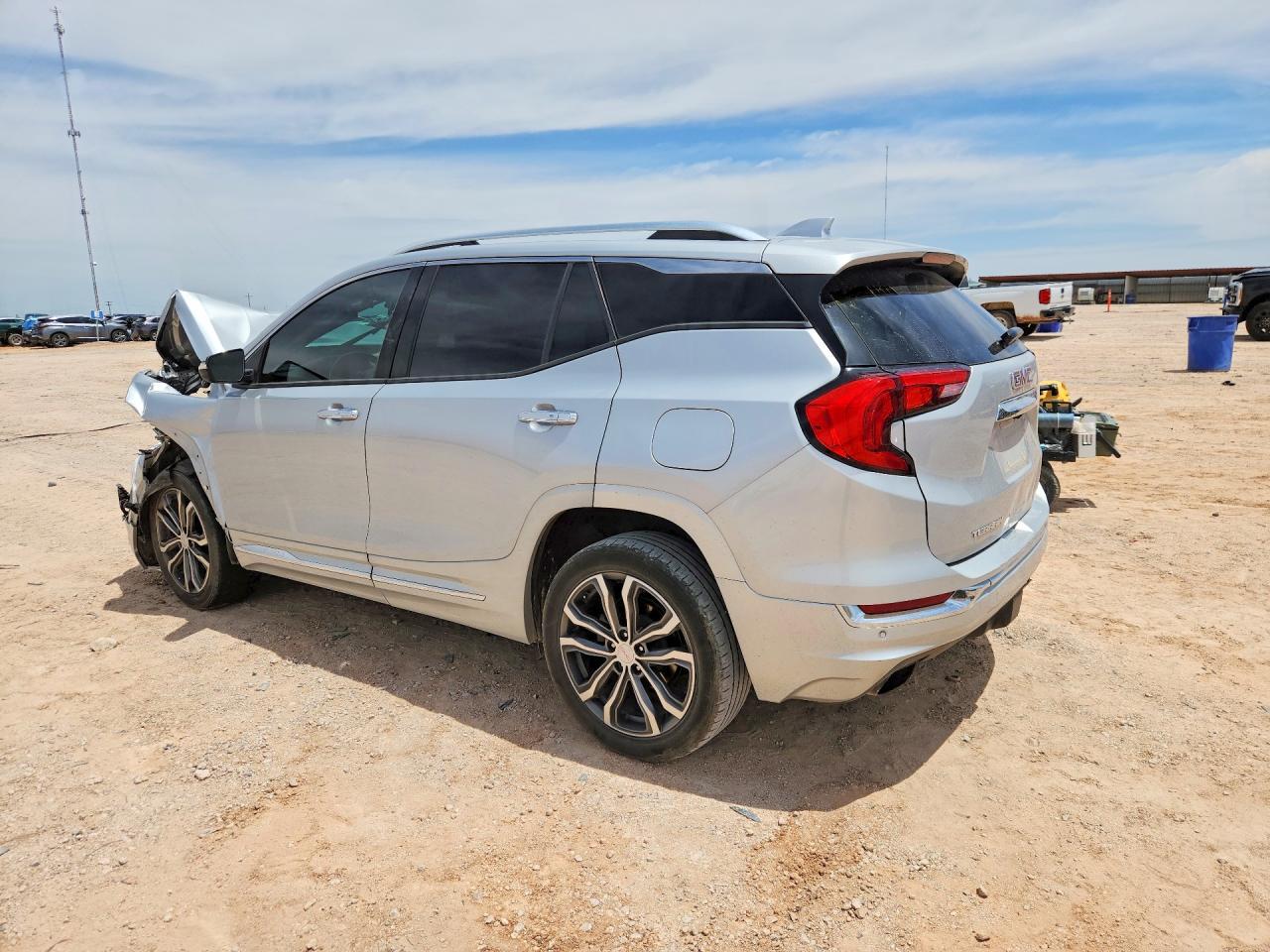 2019 GMC Terrain Denali - Фото 2