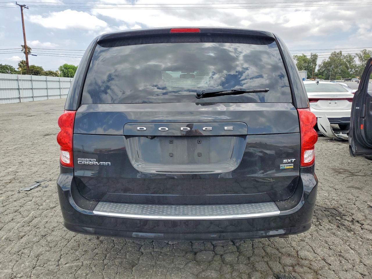 2017 Dodge Grand Caravan Sxt - Фото 6