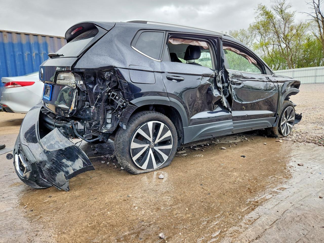 2024 Volkswagen Taos Se - Фото 3