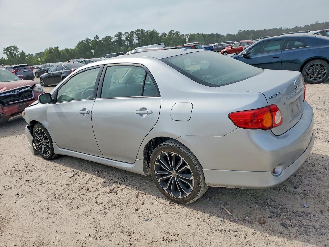 2009 Toyota Corolla S - Фото 2