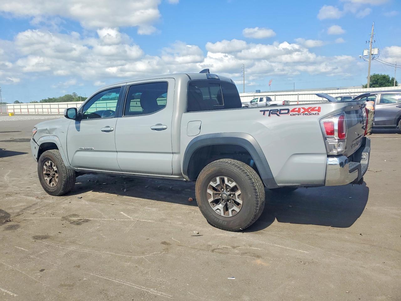 2021 Toyota Tacoma Trd Off-Road - Фото 2