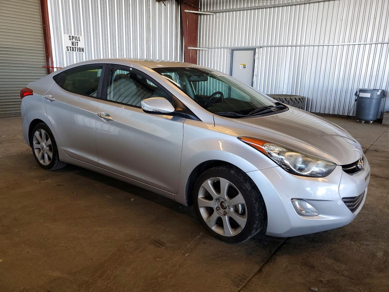 2013 Hyundai Elantra Limited - Image 4