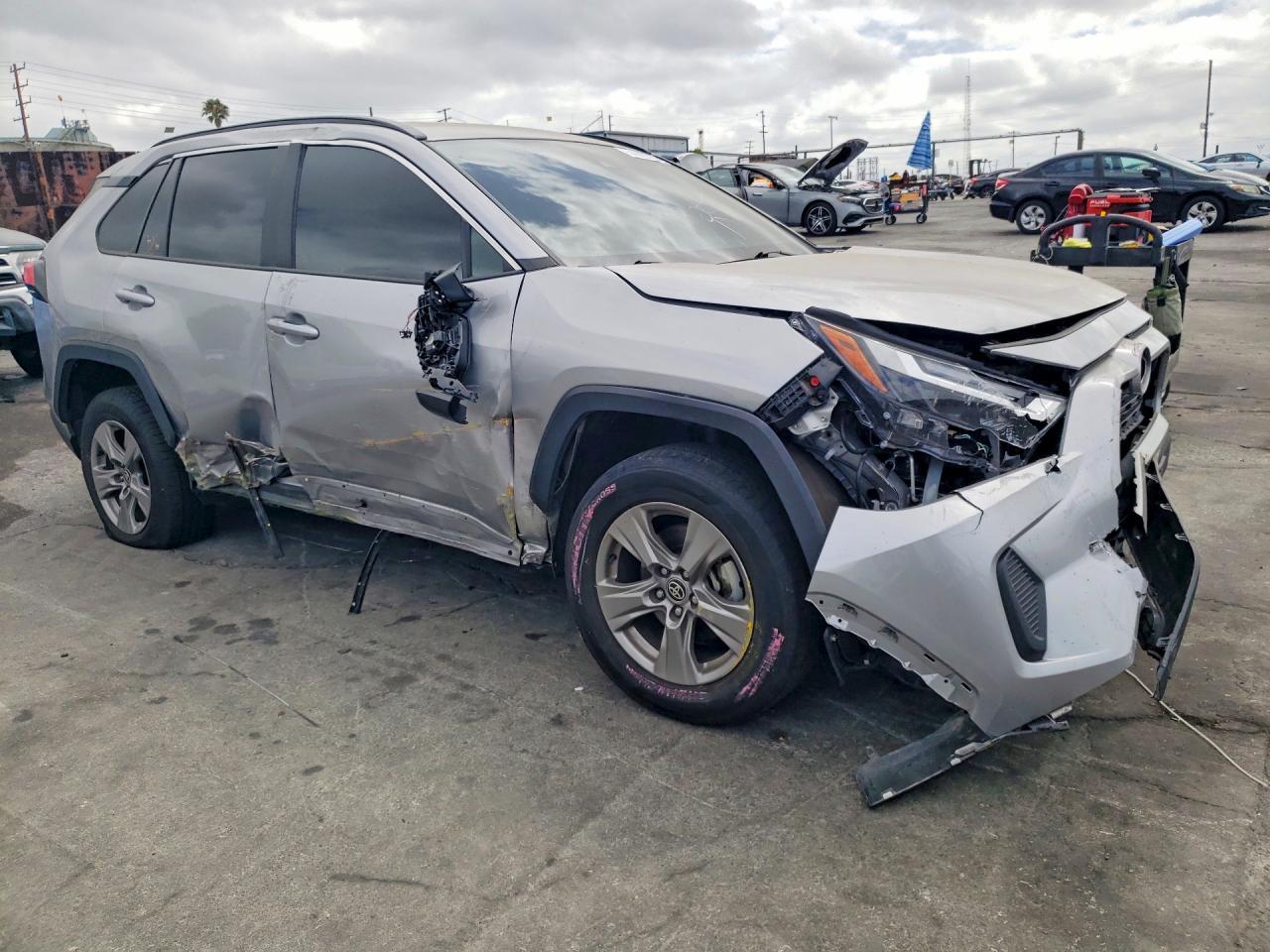 2024 Toyota Rav4 Hybrid Xle - Image 4