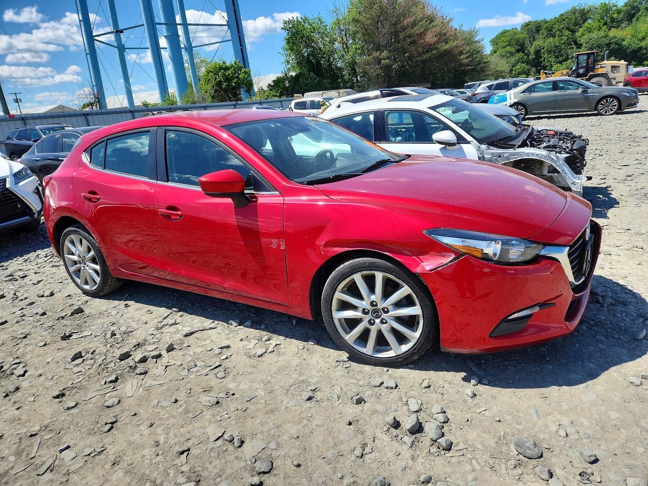 2017 Mazda 3 Touring - Image 4
