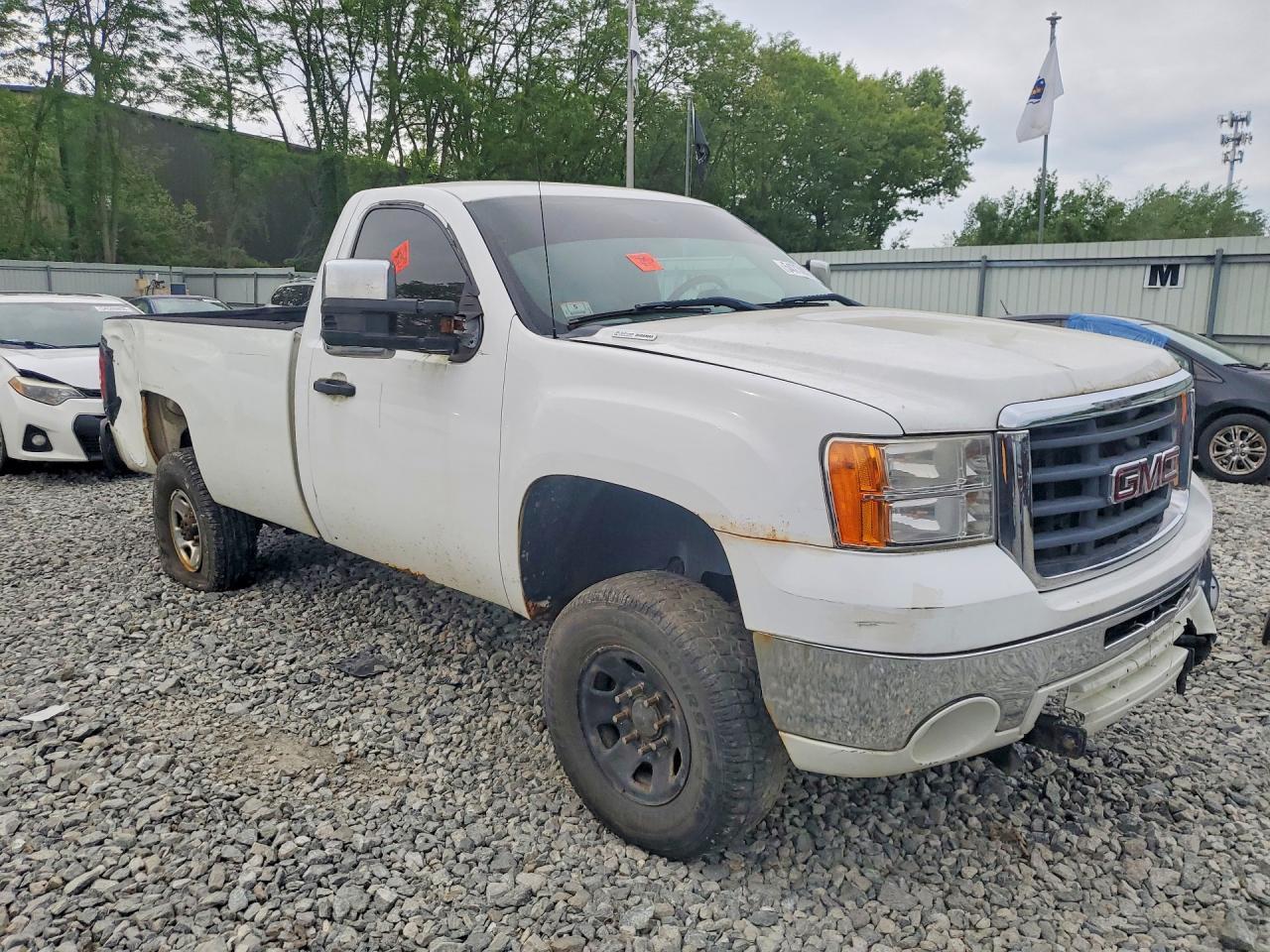 2010 GMC Sierra K3500 - Фото 4