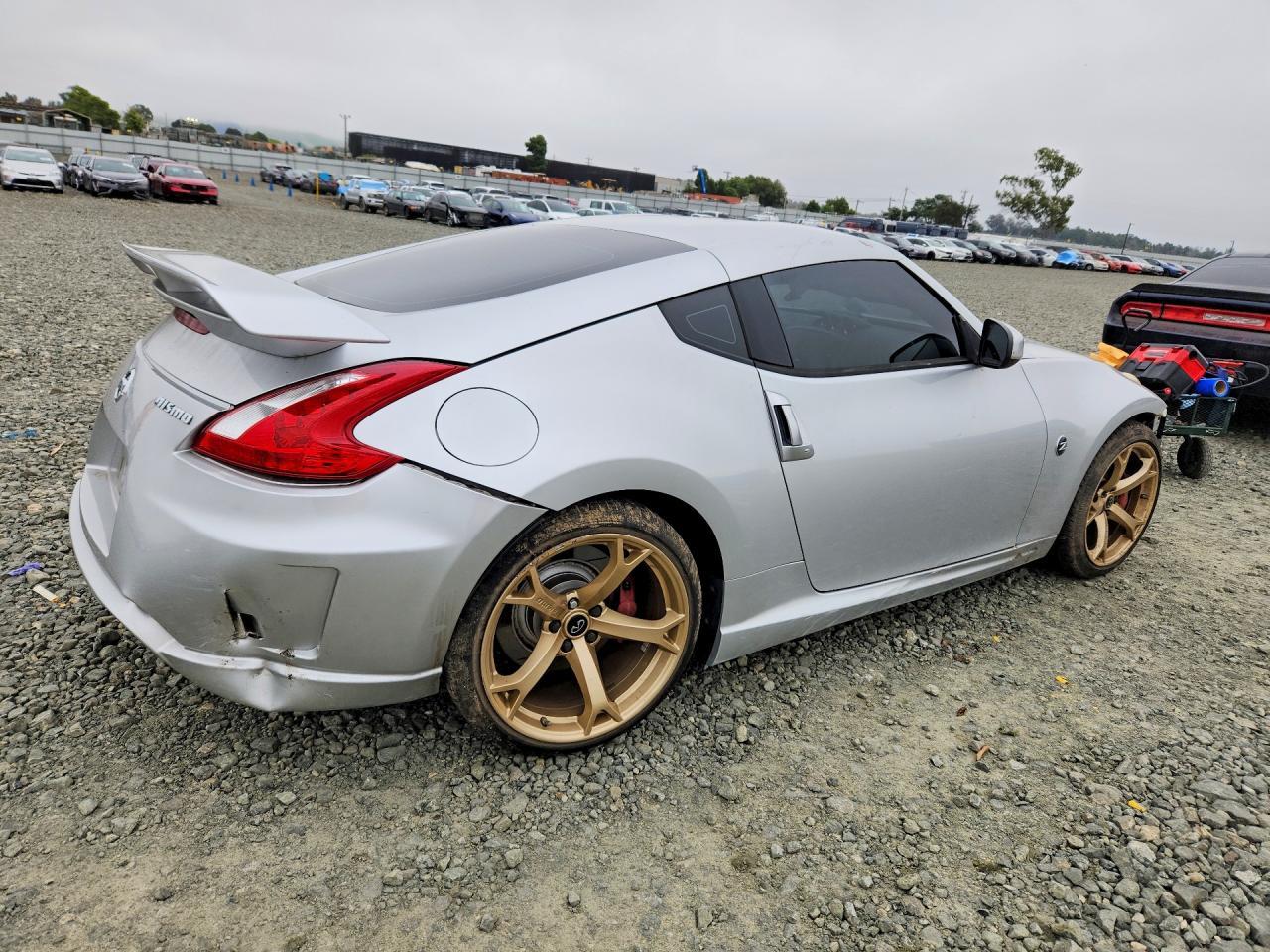 2012 Nissan 370Z Base - Фото 3