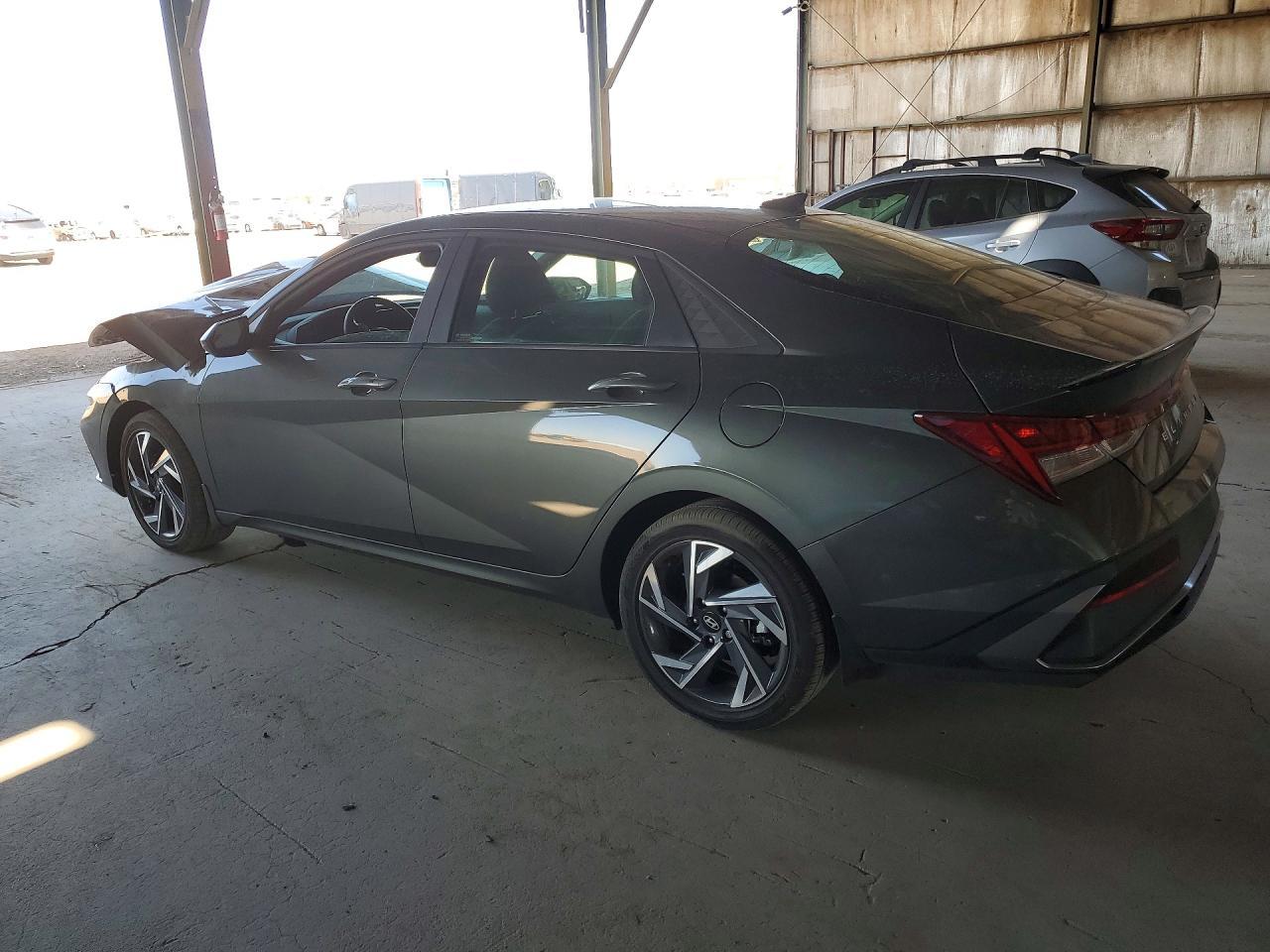 2025 Hyundai Elantra Hybrid Sel Sport - Фото 2