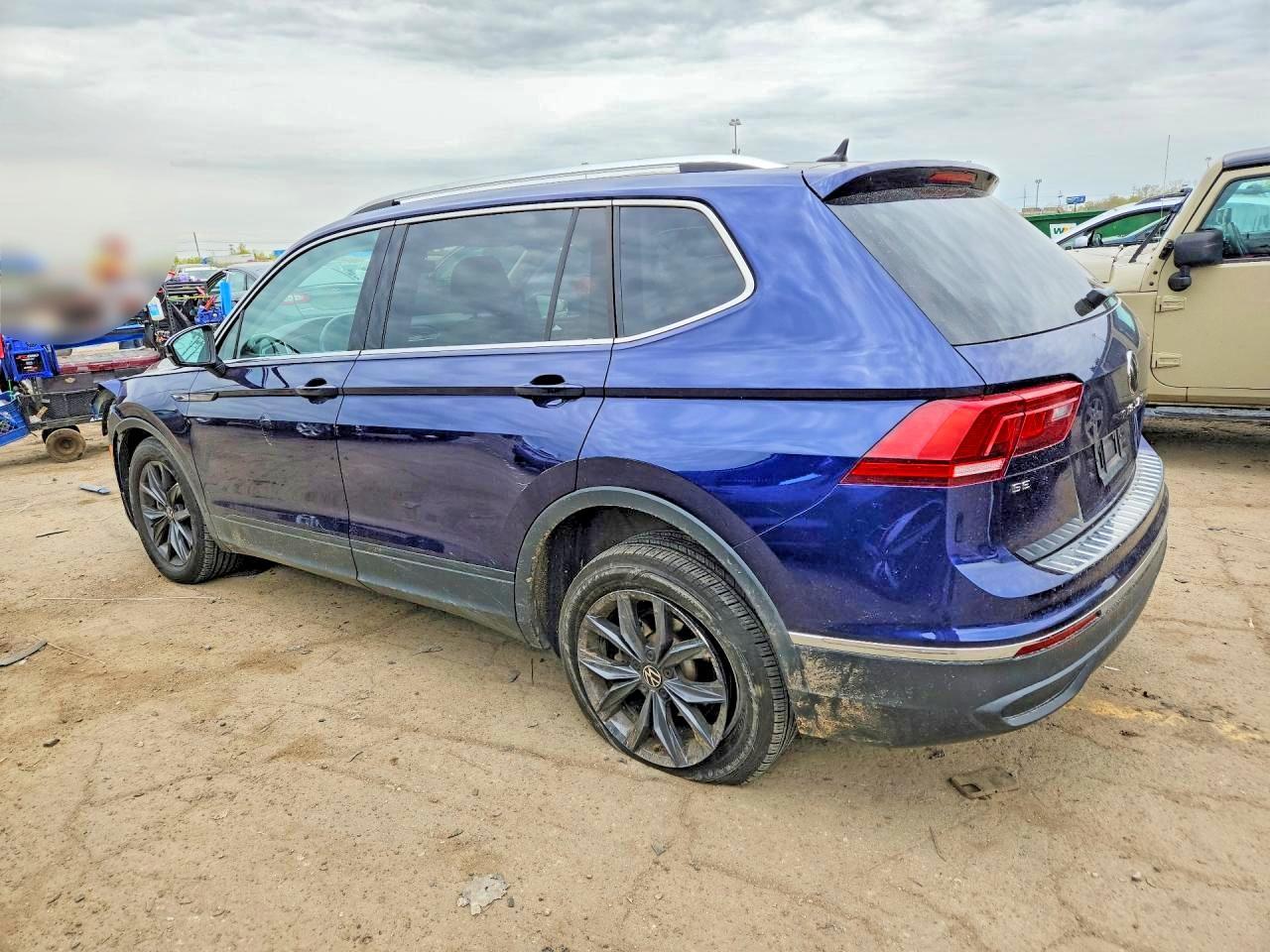 2023 Volkswagen Tiguan Se - Фото 2
