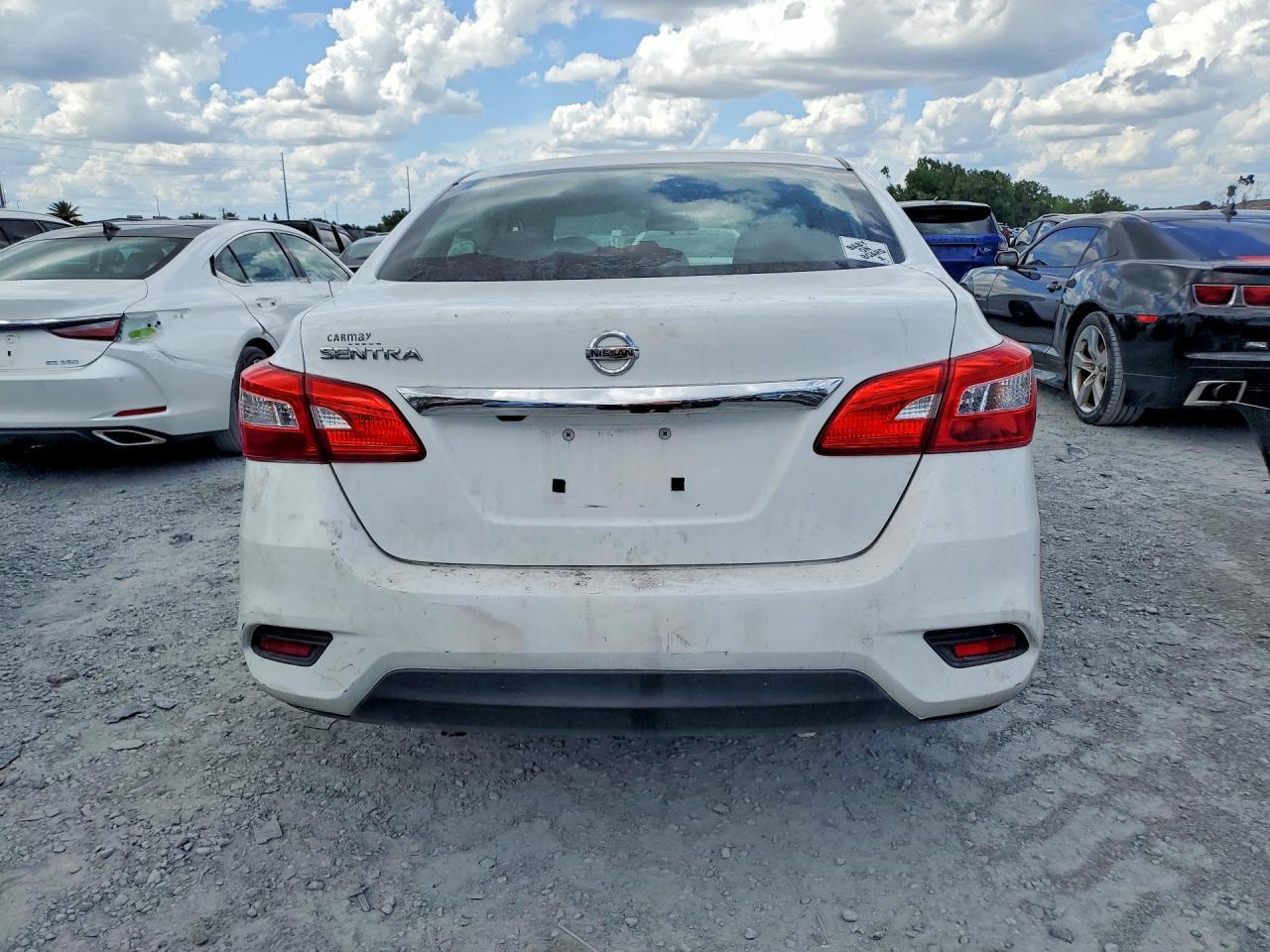 2018 Nissan Sentra S - Фото 6