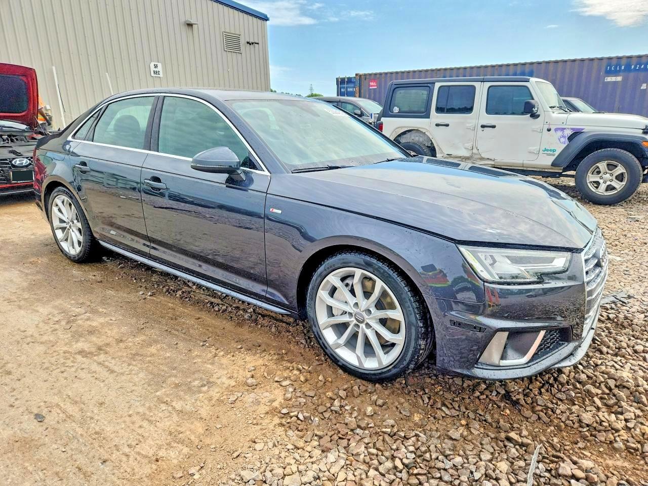 2019 Audi A4 Premium Plus - Image 4