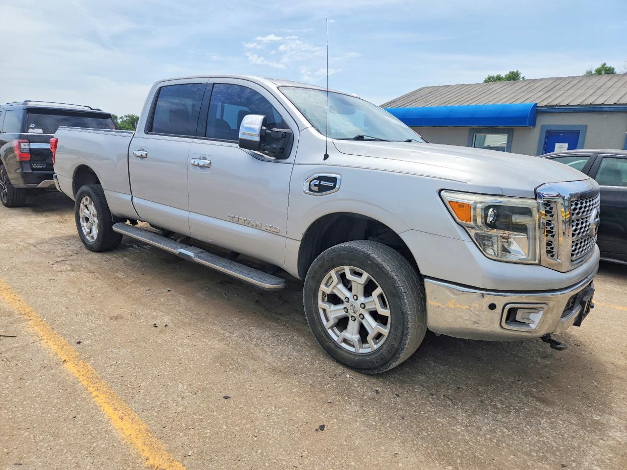 2016 Nissan Titan Xd - Image 4