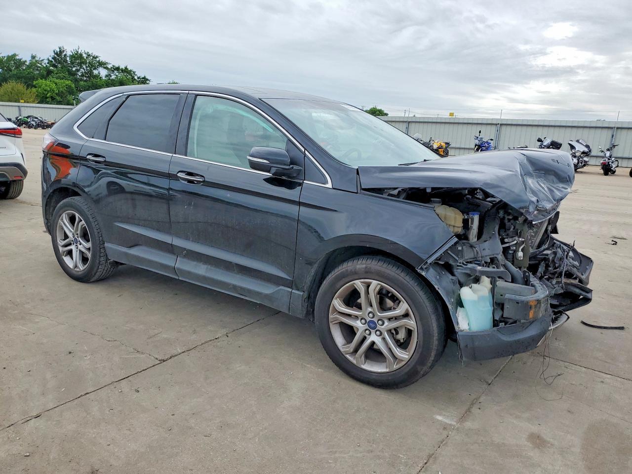 2016 Ford Edge Titanium - Фото 4