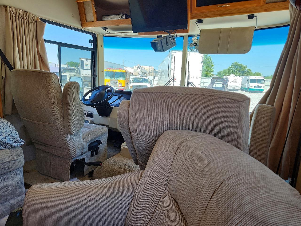 2003 Winnebago Sightseer Rv - Фото 5