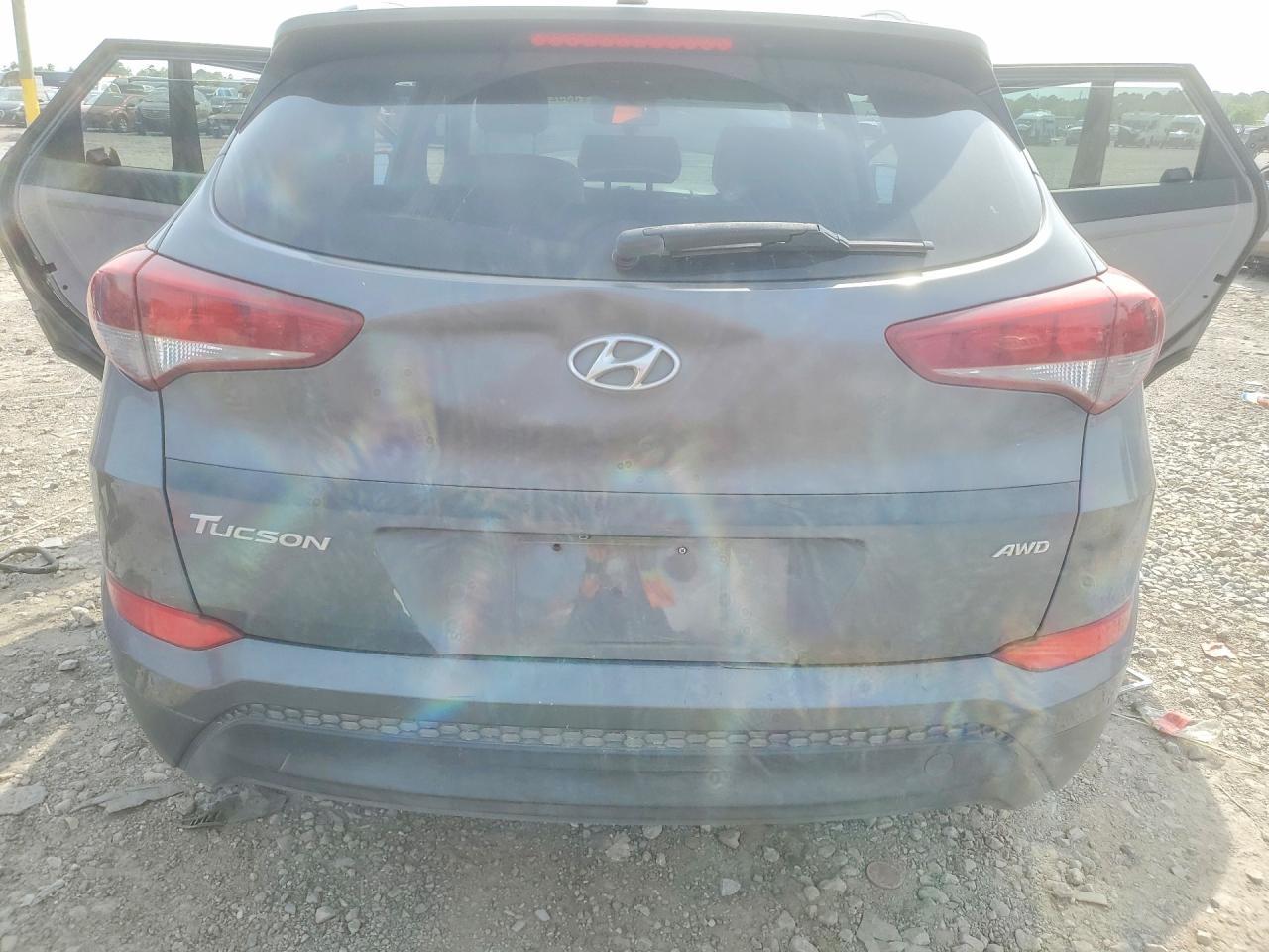 2016 Hyundai Tucson Se - Image 6