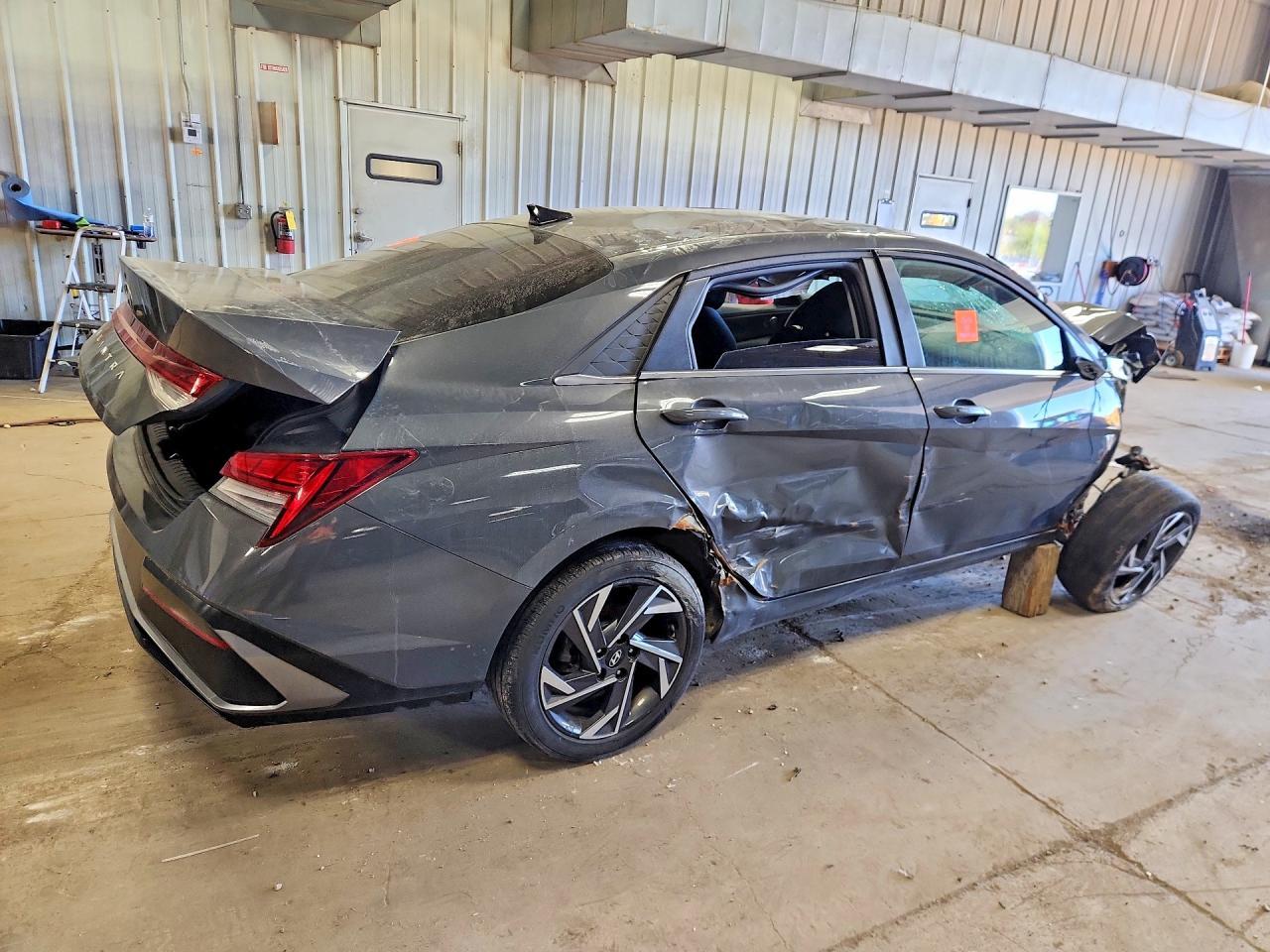 2024 Hyundai Elantra Sel - Фото 3