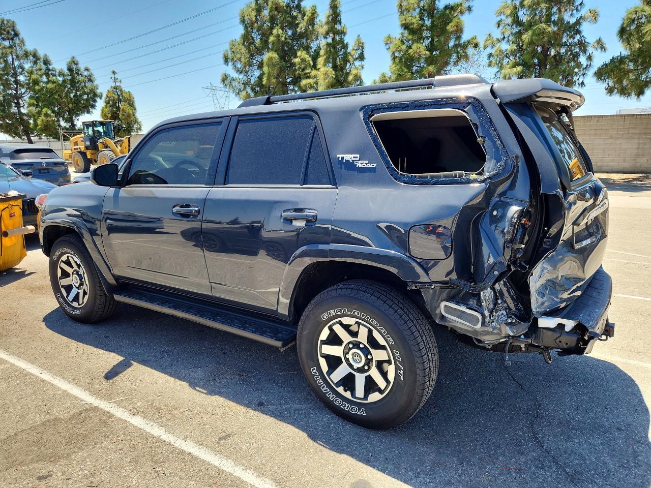 2024 Toyota 4Runner Trd Off-Road - Фото 2