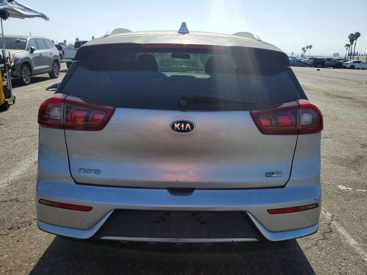 2019 Kia Niro Lx - Image 6