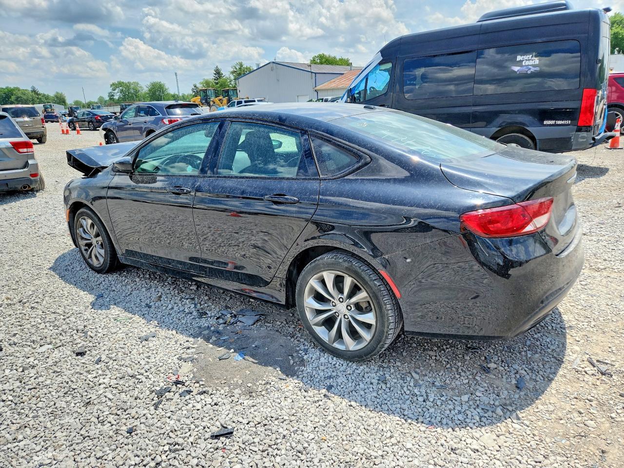 2015 Chrysler 200 S - Image 2