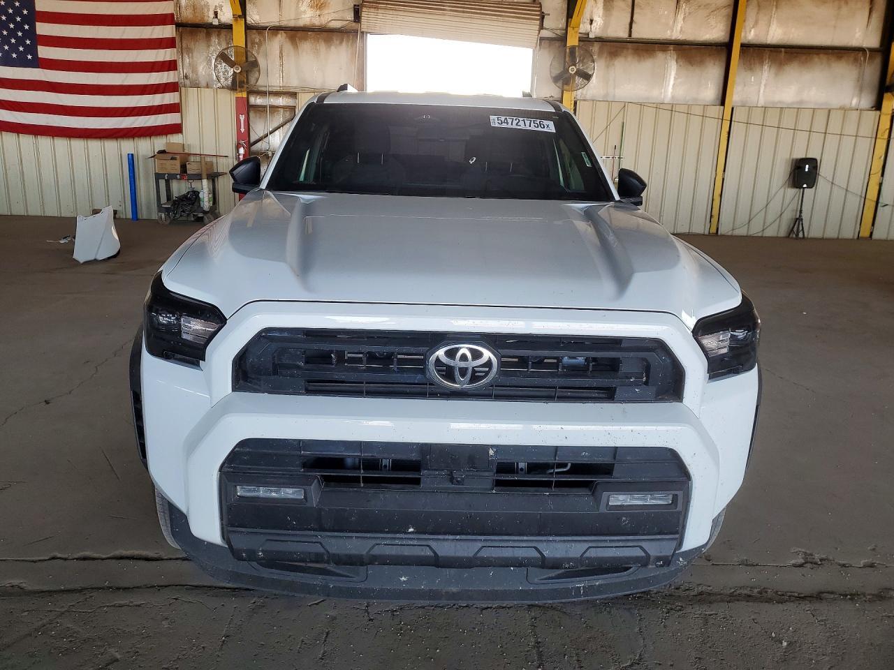 2025 Toyota 4Runner Sr5 - Image 5