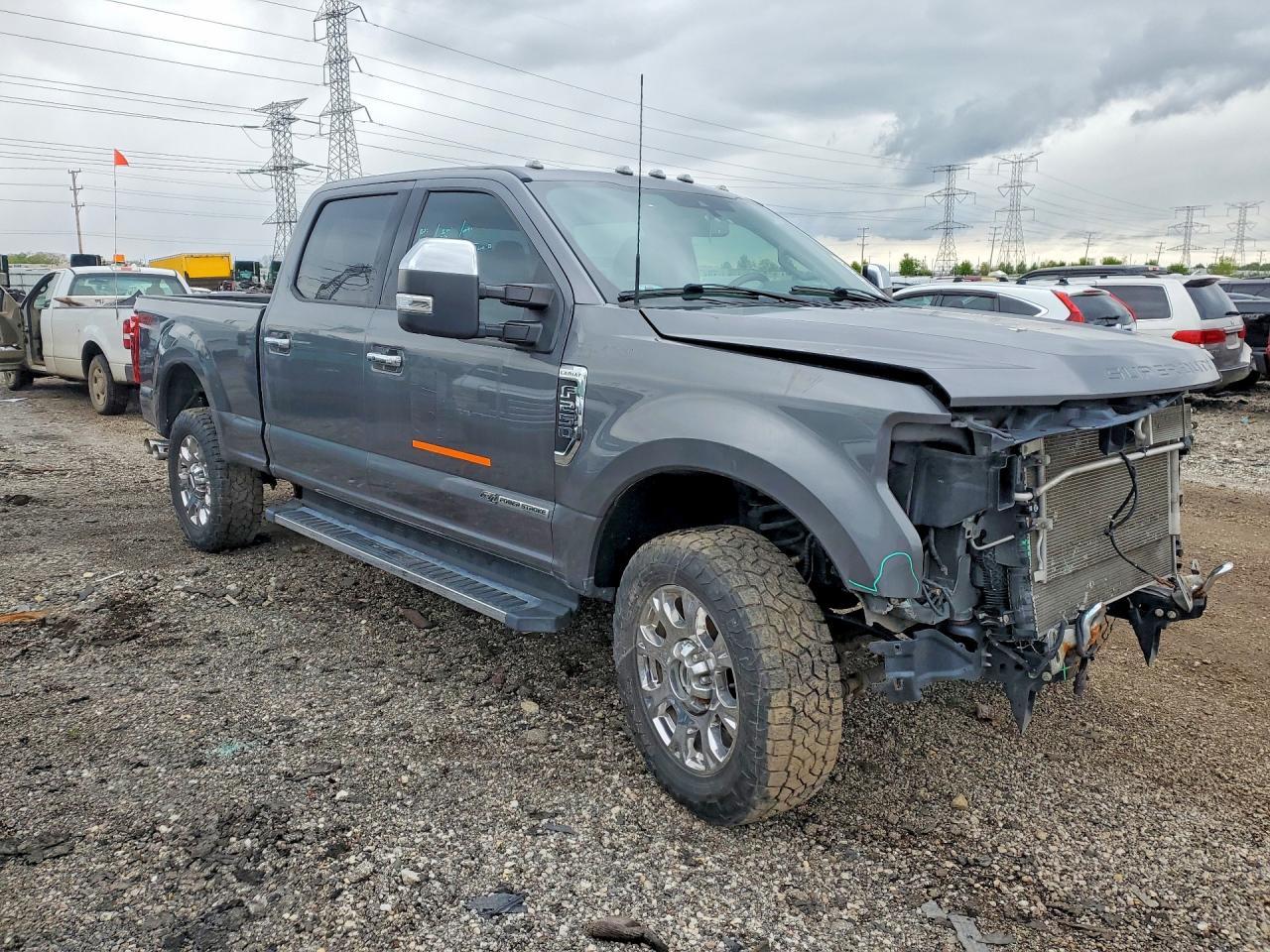 2021 Ford F250 Super Duty - Фото 4