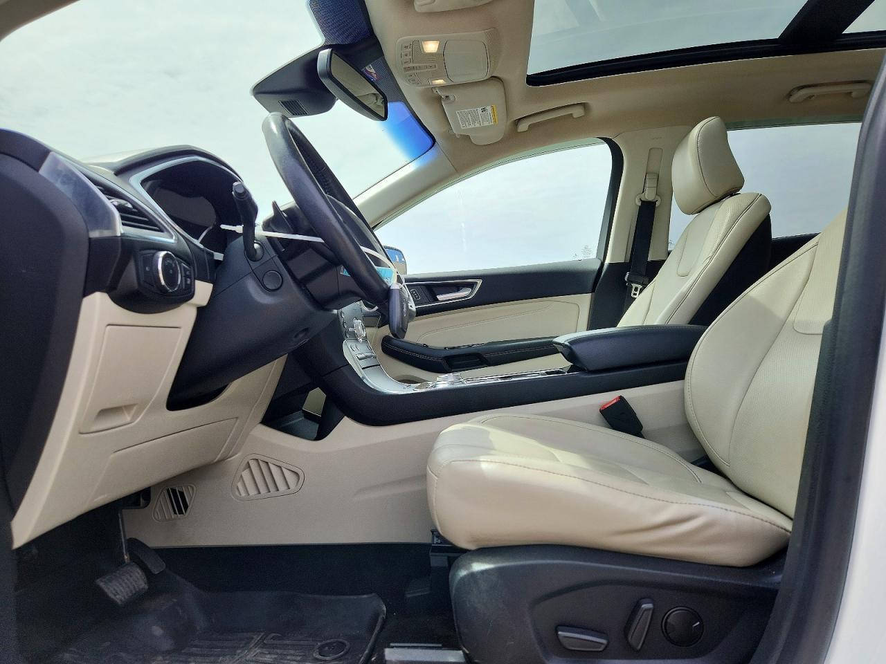 2020 Ford Edge Titanium - Image 7