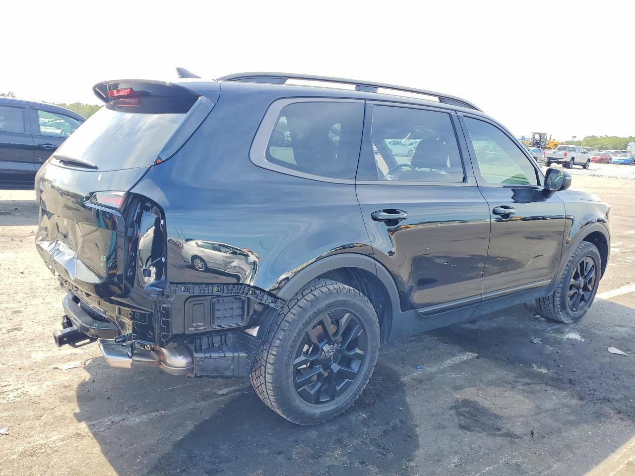 2025 Kia Telluride Ex X-Pro - Image 3