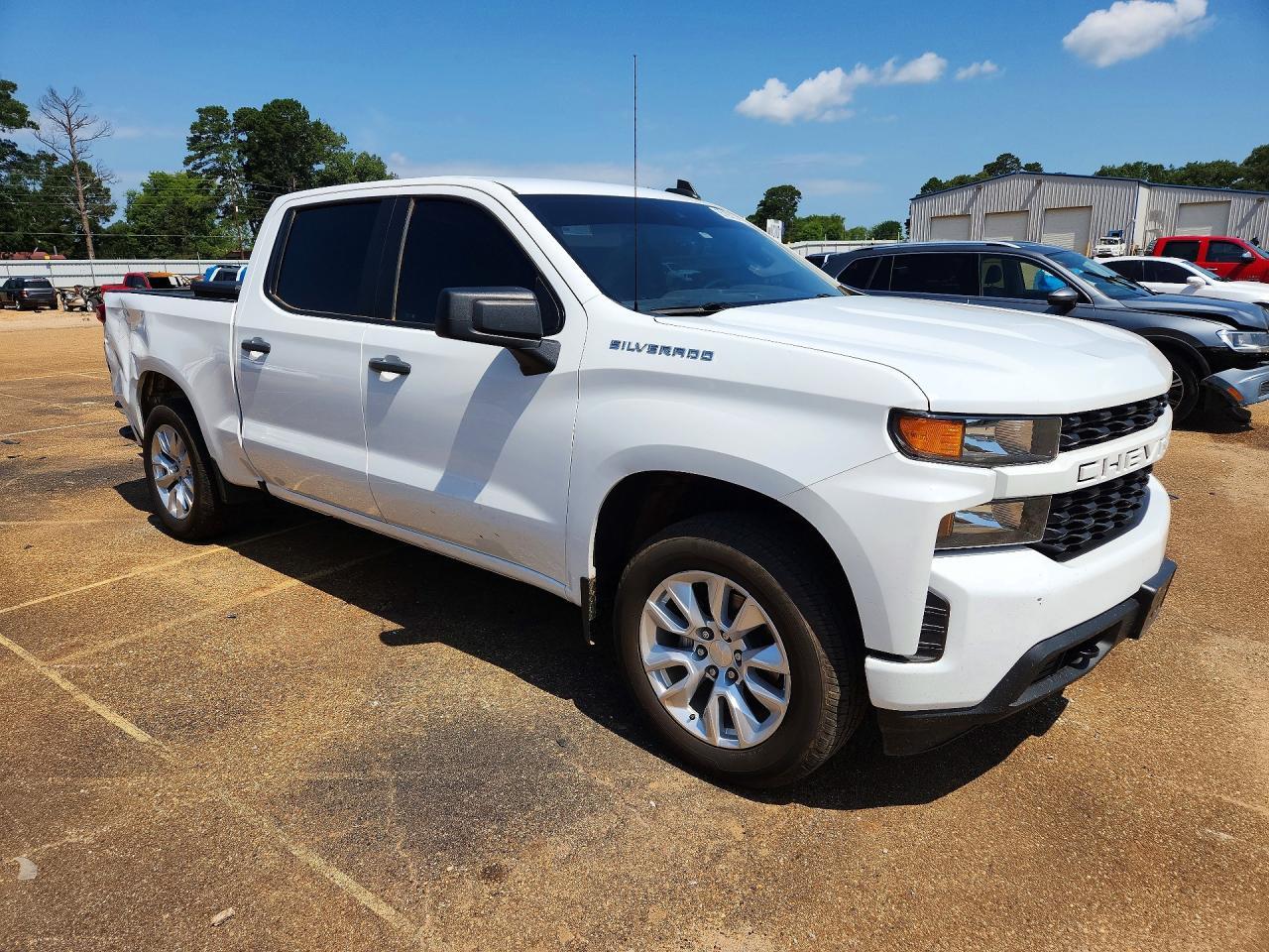 2022 Chevrolet Silverado Ltd C1500 Custom - Фото 4