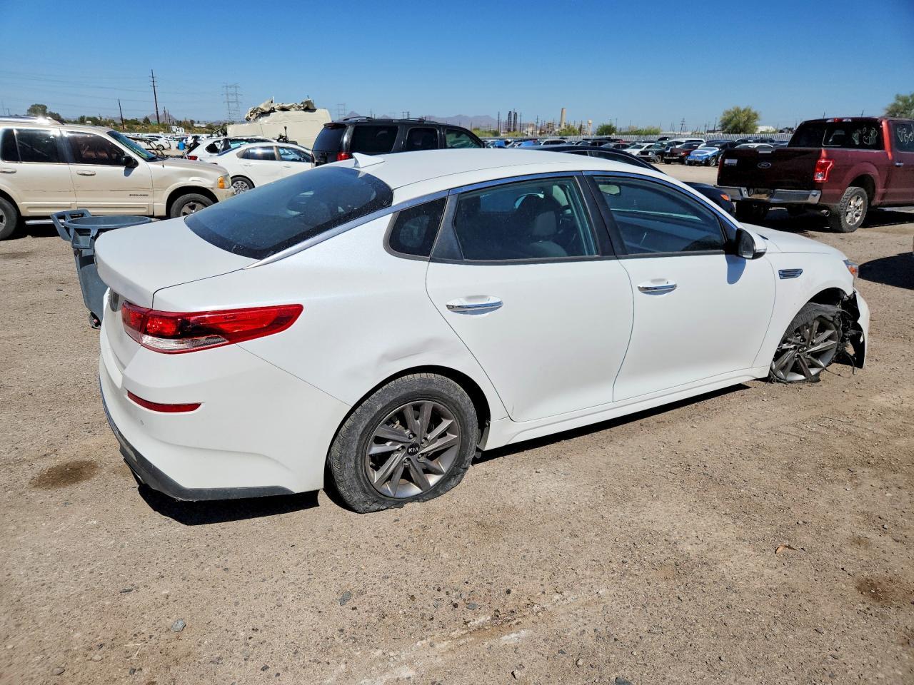 2020 Kia Optima Lx - Фото 3