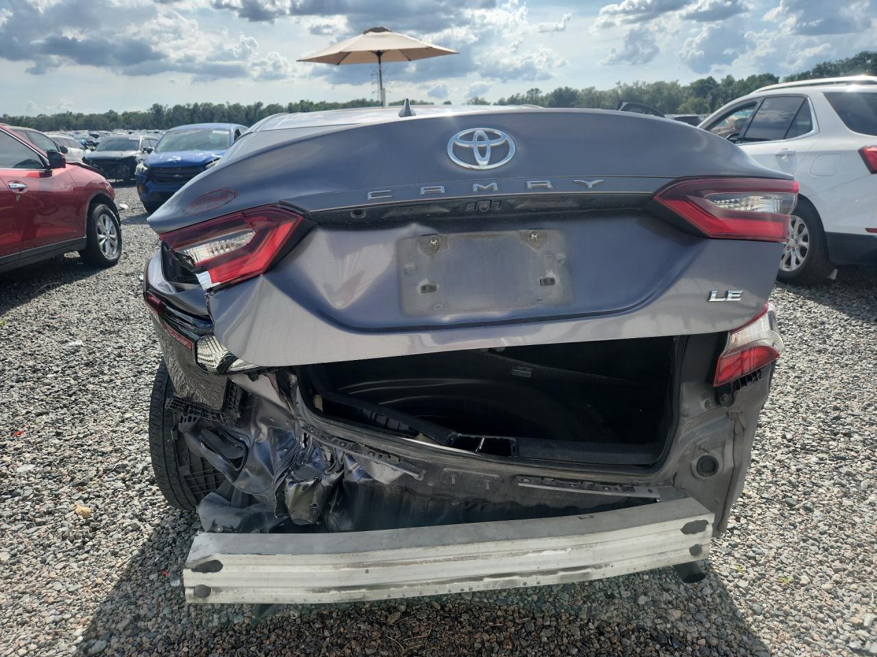 2022 Toyota Camry Le - Фото 6