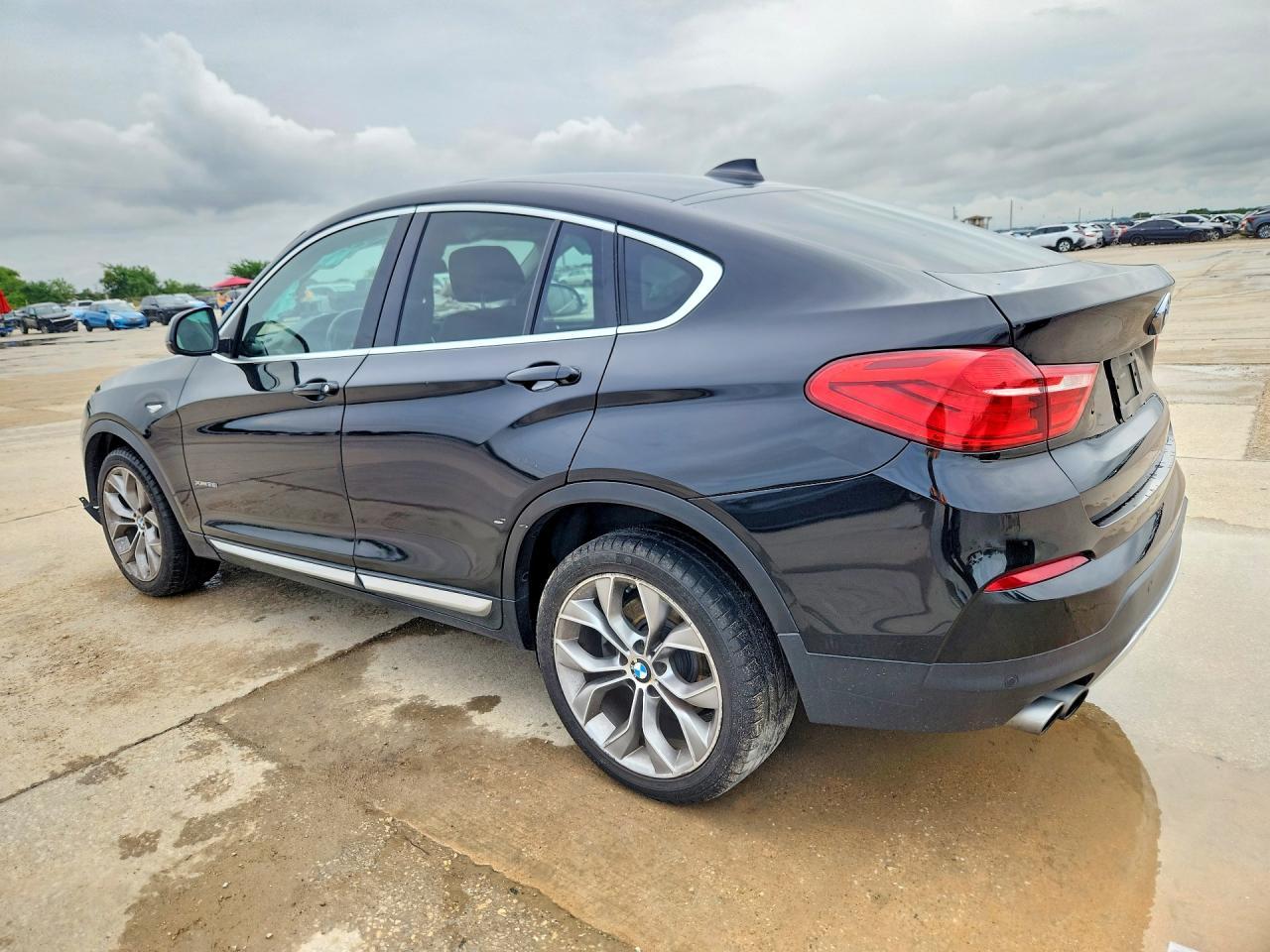 2017 BMW X4 xDrive28I - Image 2