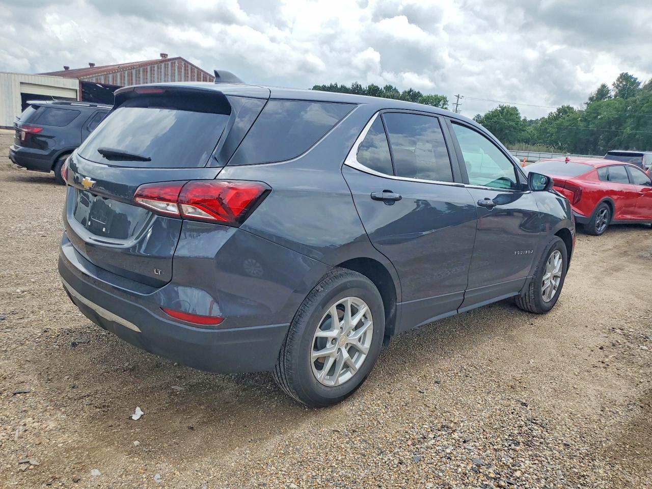 2023 Chevrolet Equinox Lt - Фото 3