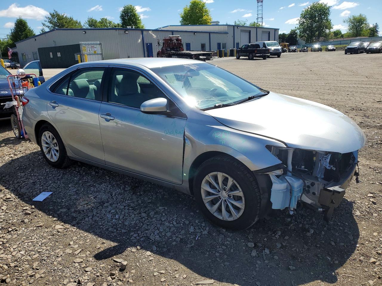 2016 Toyota Camry Le - Фото 4