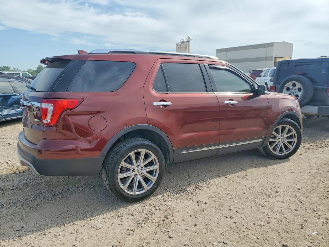 2016 Ford Explorer - Image 3