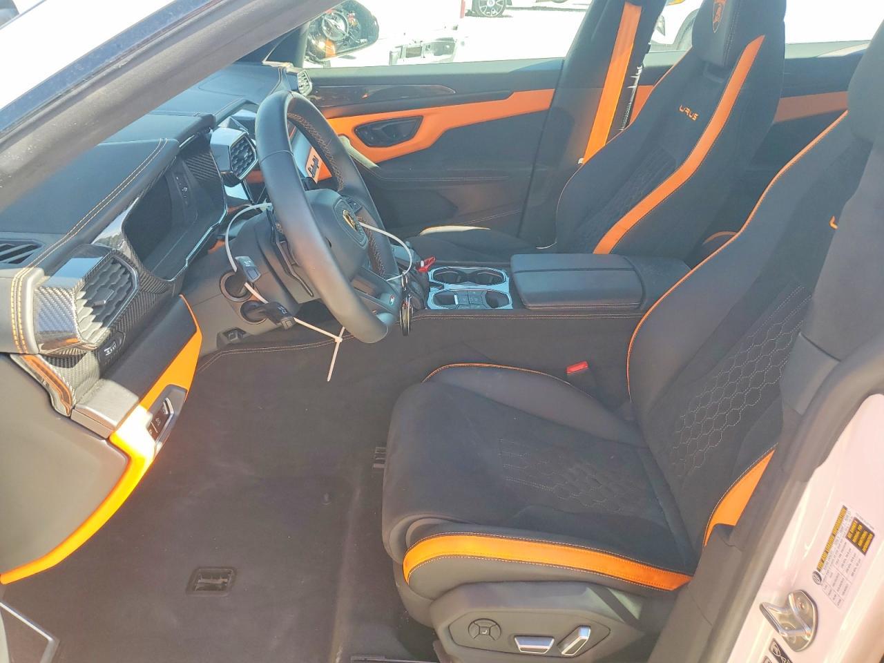 2024 Lamborghini Urus S - Image 7