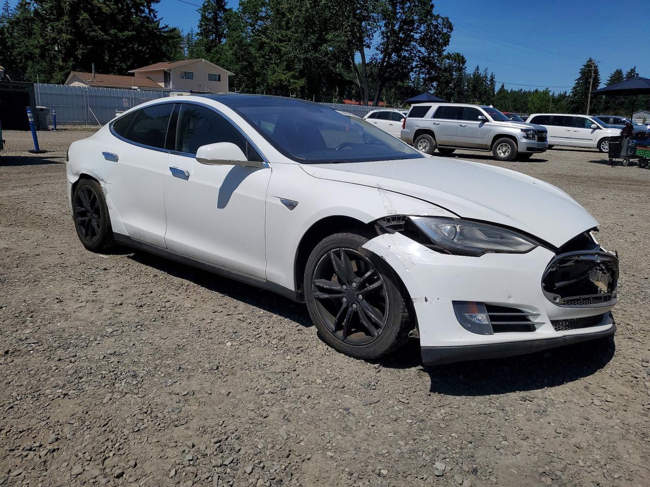2014 Tesla Model S - Image 4