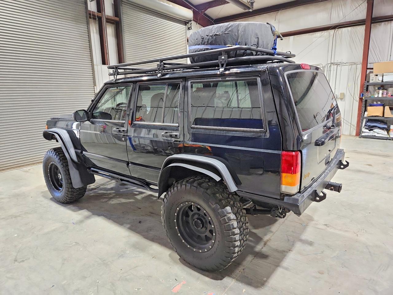 2001 Jeep Cherokee Sport - Фото 2