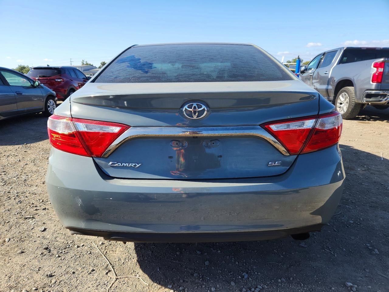 2016 Toyota Camry Se - Image 6