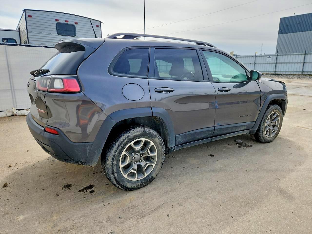 2020 Jeep Cherokee Trailhawk - Image 3