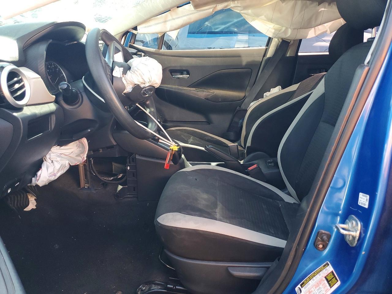 2021 Nissan Versa Sv - Image 7