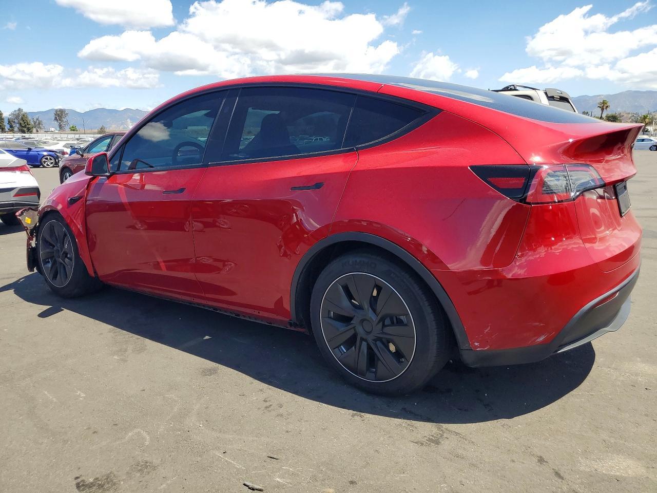 2023 Tesla Model Y - Image 2