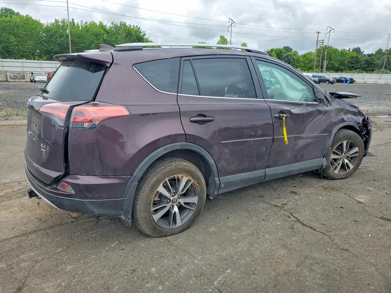 2016 Toyota Rav4 Xle - Фото 3