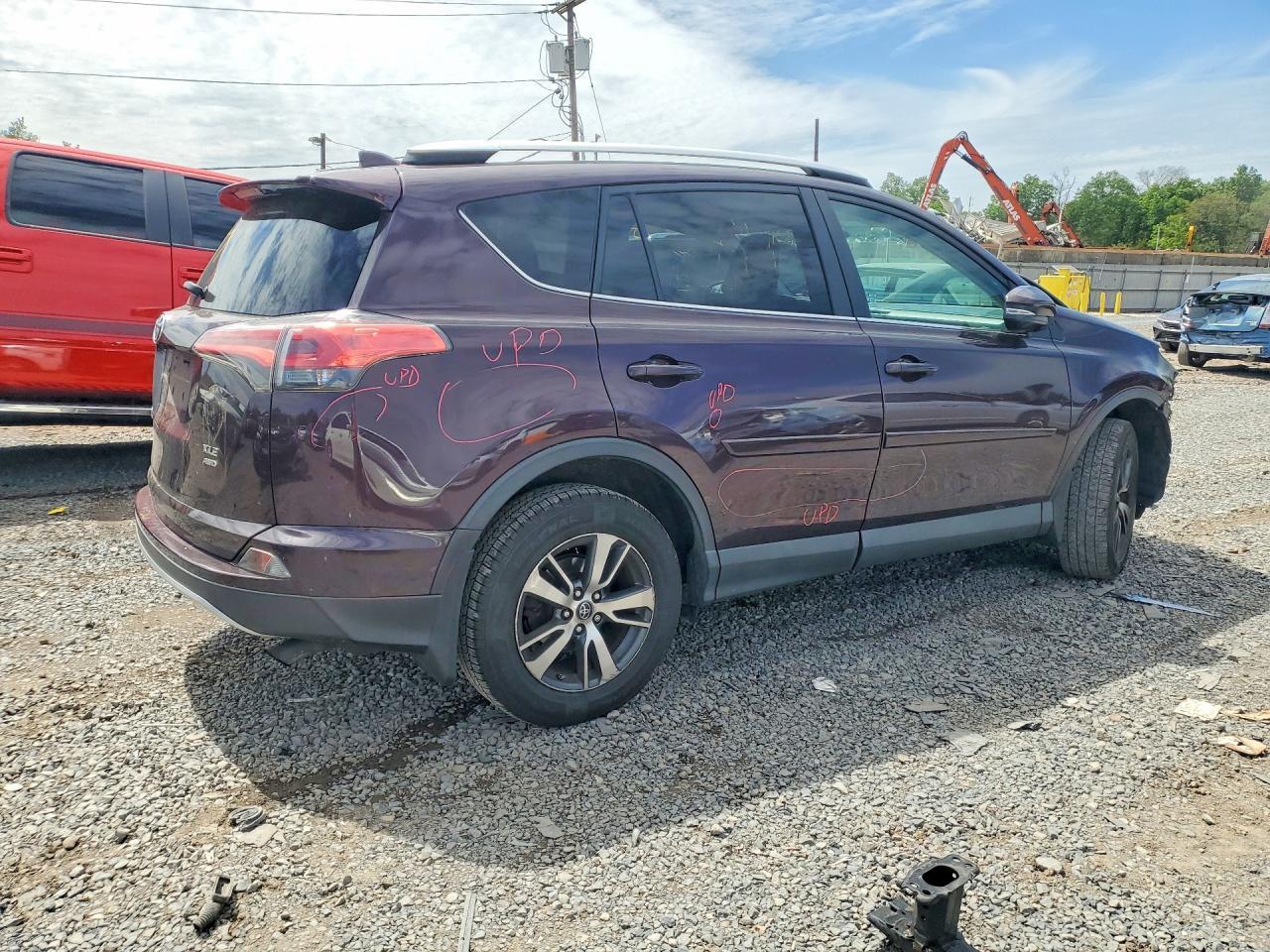 2016 Toyota Rav4 Xle - Image 3