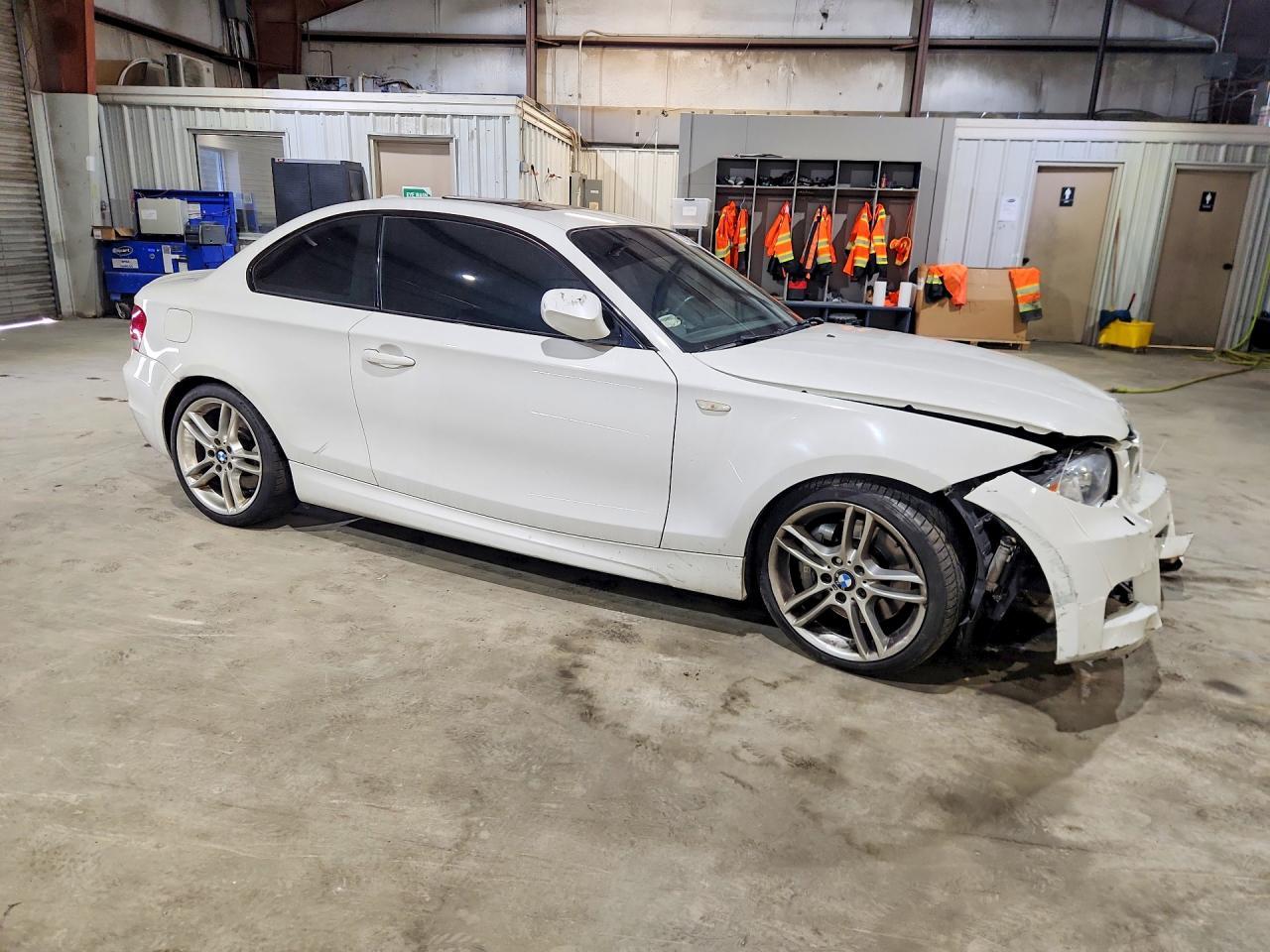 2011 BMW 135 I - Image 4